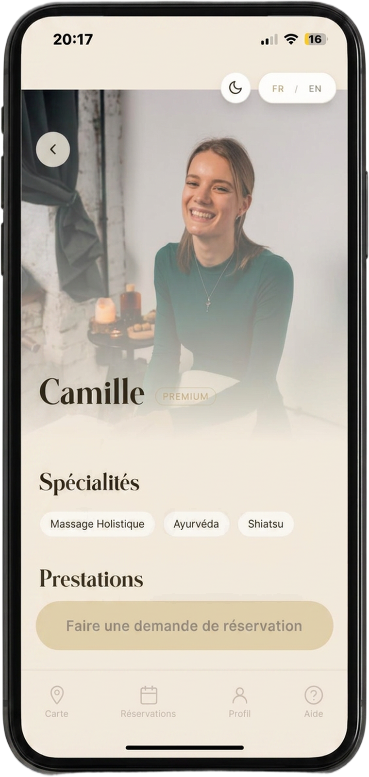 Fiche profil d'une praticienne et ses disponibilités dans l'app Timerest