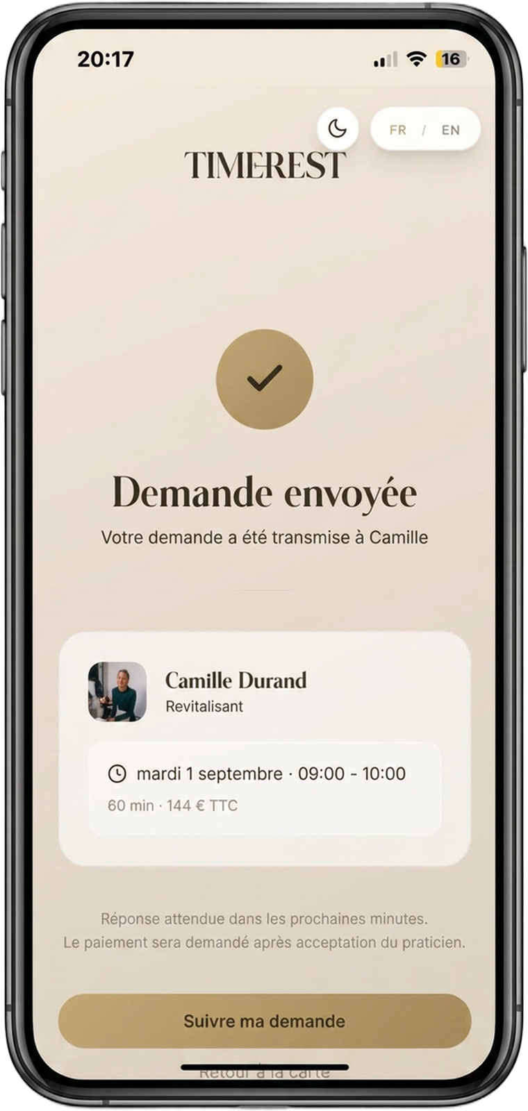 Praticien intervenant en chambre d'hôtel après confirmation de la demande
